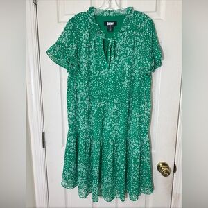 DKNY Women's Green Floral Dress Size 12 Fully Lined Tiered Dress Excellent Condi
